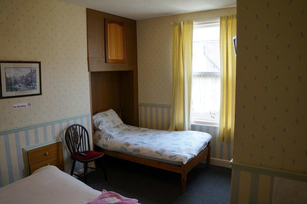 The Captain Guesthouse Scarborough Buitenkant foto